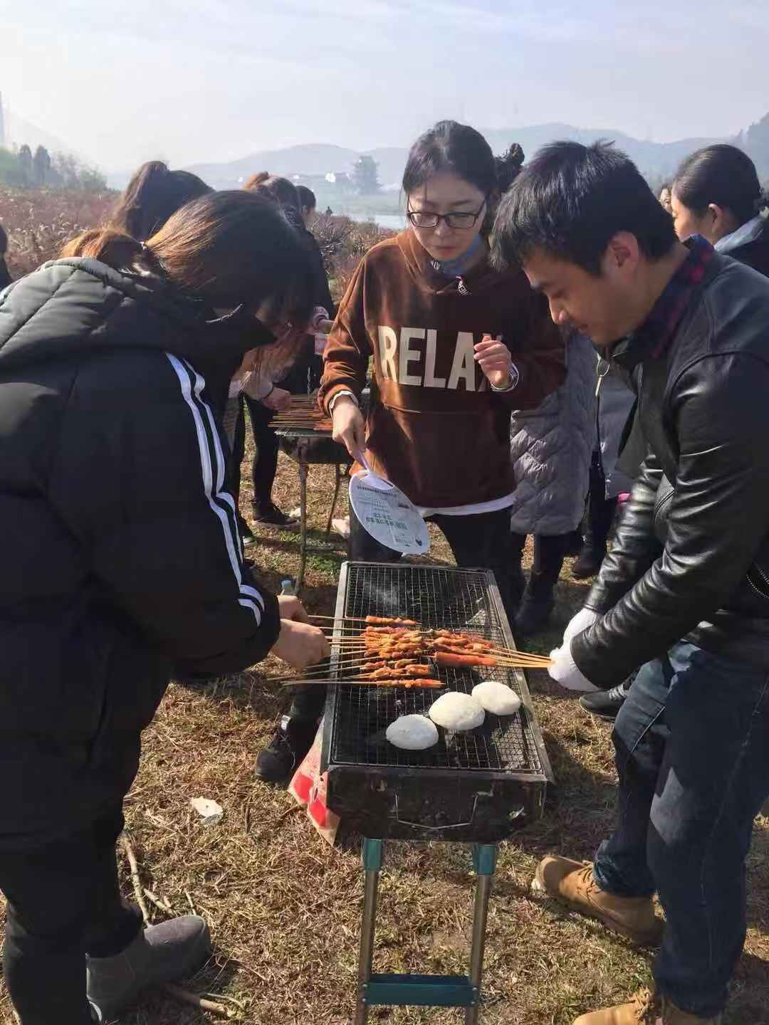 黃山眾逸-拓展團建燒烤活動